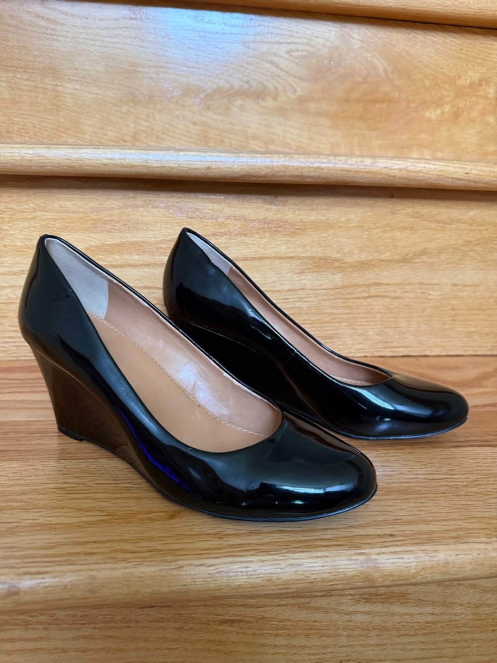 Classic  Sylvia Black Patent Wedge Pumps - Womens 9.5